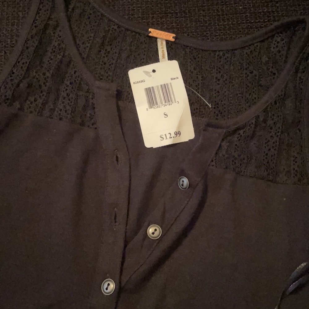 Proof apparel black lace tank. Size small. NWT.